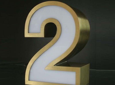 鈦金字制作指南 質(zhì)優(yōu)價(jià)廉，打造精品廣告標(biāo)識(shí)